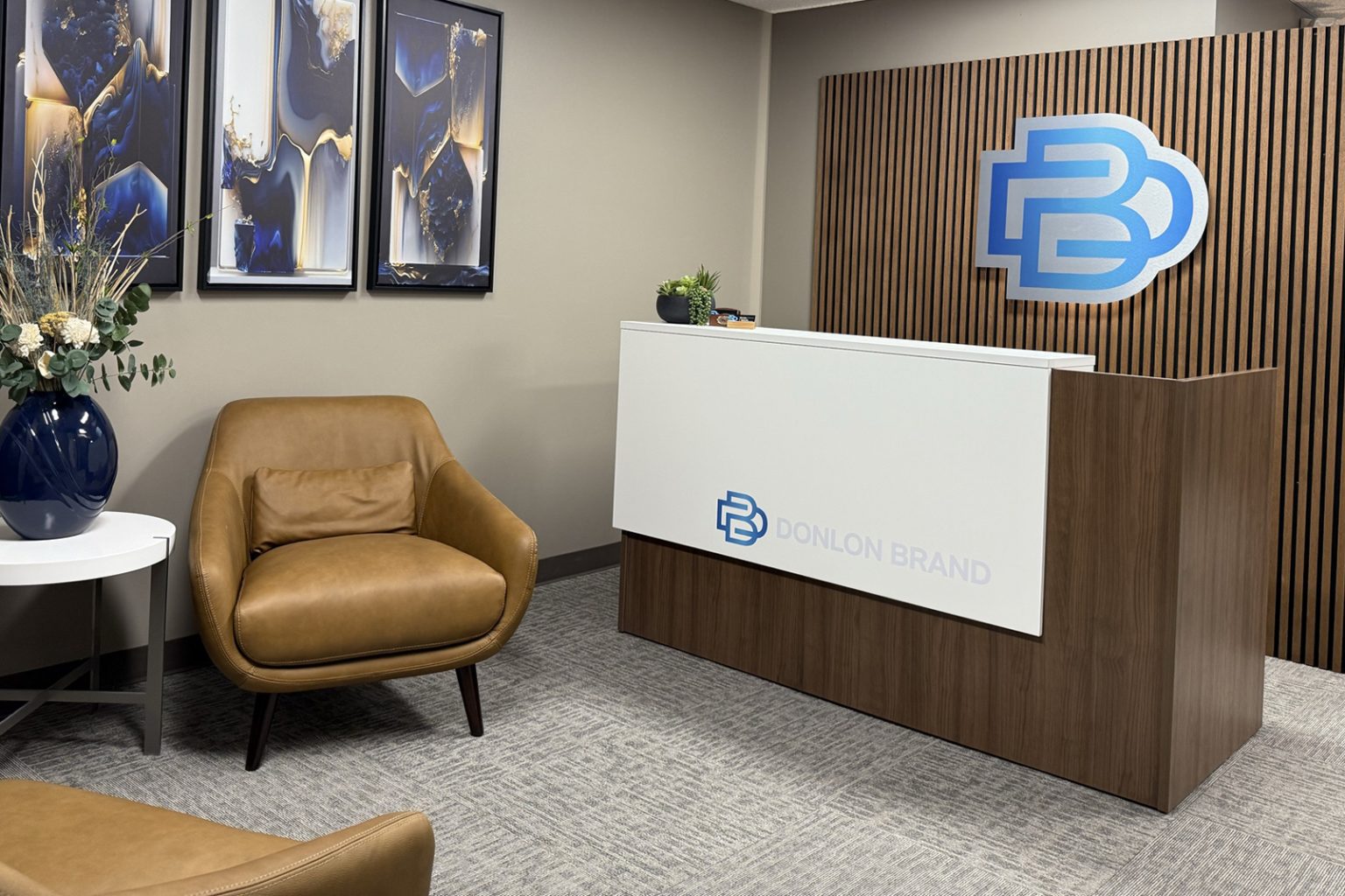 2_slider_office
